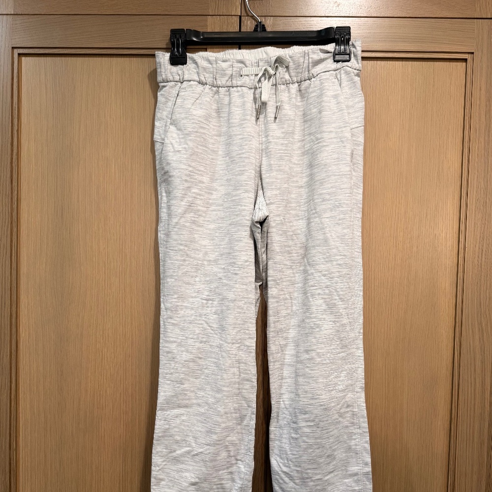 Lululemon Heather Grey Cropped Pants